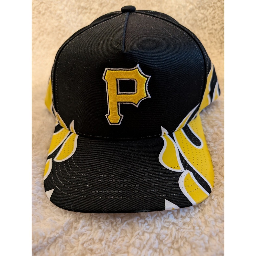 Pittsburgh Pirates Mitchell & Ness Snapback Hat Flame Design  Black/Gold MLB Cap